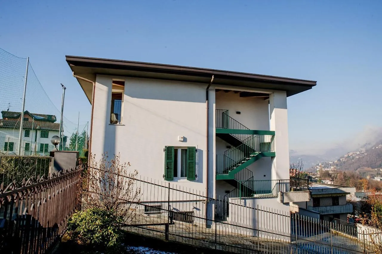 White Attic - By Myhomeincomo Camnago Volta Apartment